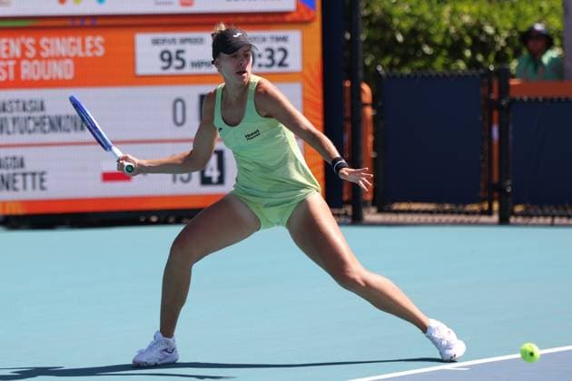 Miami Open 2025 Magda Linette during Miami Open 2025 match in Miami USA on 18 March 2025. Miami USA  Copyright: xFotoxOlimpikx originalFilename:jastrzebowski-miamiope250319_npRbb.jpg