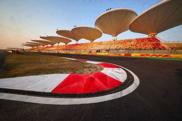 Sport Themen der Woche KW12 Sport Bilder des Tages F1 Grand Prix Of China - Previews A general view of the hairpin during the preview ahead of the F1 Grand Prix of China at Shanghai International Circuit in Shanghai, China, on March 20, 2025. Shanghai Shanghai China  Copyright: xPaddockerx originalFilename:paddocker-f1grandp250320_npiRm.jpg