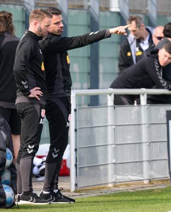 20.03.2025 - Fussball - Saison 2024 2025 - Testspiel Freundschaftsspiel Vorbereitungsspiel : SpVgg Greuther Fürth ( Kleeblatt ) - SSV Jahn Regensburg - - xwoxzix - Andreas Patz ( Trainer Trainer SSV Jahn Regensburg ) Munier Raychouni ( Co-Trainer Jahn Regensburg ) *** 20 03 2025 Soccer Season 2024 2025 Test match Friendly match Preparation match SpVgg Greuther Fürth Kleeblatt SSV Jahn Regensburg xwoxzix Andreas Patz Coach Coach SSV Jahn Regensburg Munier Raychouni Co Coach Jahn Regensburg