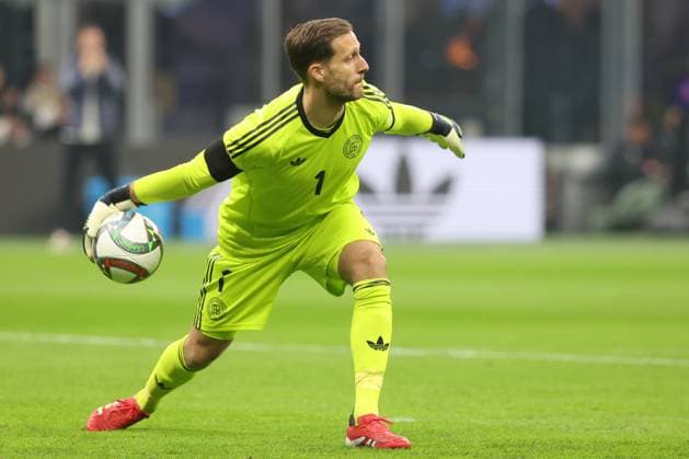 Uefa Nations League 2025: Quarter finals Italy vs Germany at Giuseppe Meazza Stadium in Milan Milan, Italy 20.03.2025: Oliver Baumann of Germany seen in action during the Uefa Nations League 2025, quarter finals, football match between Italy vs Germany at Giuseppe Meazza stadium in Milan. milan Giuseppe Meazza italy Italy Copyright: xmarcoxiacobucci