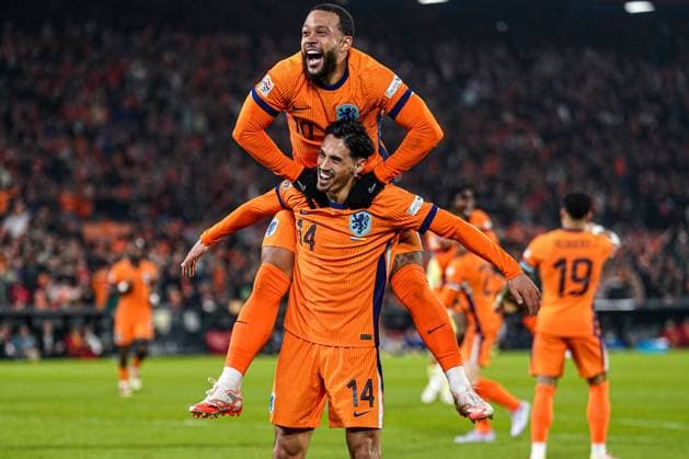 Sport Themen der Woche KW12 Sport Bilder des Tages 2025-03-20 Netherlands v Spain - UEFA Nations League Quarter Final 1st leg ROTTERDAM, NETHERLANDS - MARCH 20: Memphis Depay of Netherlands, Tijjani Reijnders of Netherlands celebrate the second goal during the UEFA Nations League Quarter Final 1st leg match between Netherlands and Spain at Stadion Feijenoord on March 20, 2025 in Rotterdam, Netherlands. Rotterdam Stadion Feijenoord Netherlands Content not available for redistribution in The Netherlands directly or indirectly through any third parties. Copyright: xJorisxVerwijstx