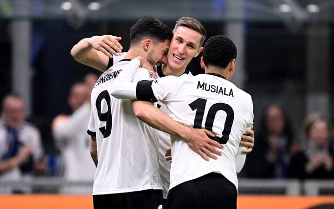 FUSSBALL UEFA Nations League 2024 2025 Viertelfinal Hinspiel in Mailand Italien - Deutschland 20.03.2025 Deutschland Jubel nach dem Tor zum 1-1, v. li., Tim Kleindienst, Nico Schlotterbeck, Jamal Musiala
