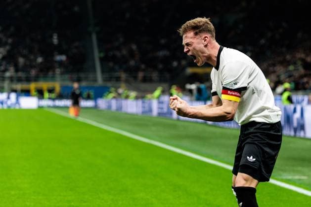 Sport Bilder des Tages UEFA Nations League: Italien - Deutschland; 20.03.2025 Jubel zum 1:2 durch Leon Goretzka (Deutschland, 8) Joshua Kimmich (Deutschland, 6) brüllt UEFA Nations League: Italien - Deutschland; Mailand, Stadio San Siro, 20.03.2025 Copyright: xBEAUTIFULxSPORTS Wunderlx