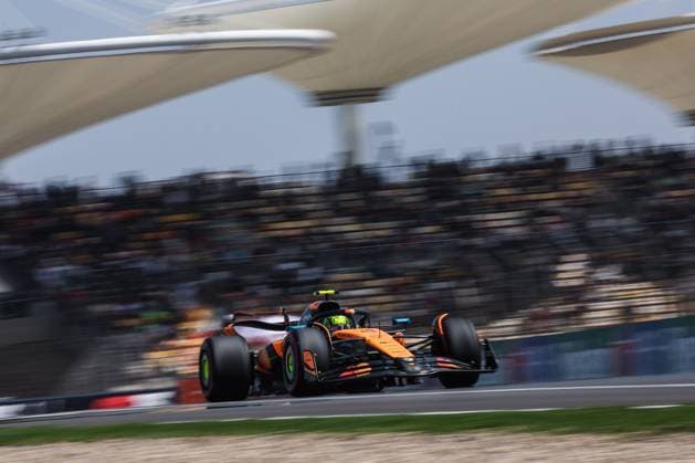 F1 - CHINESE GRAND PRIX 2025 04 NORRIS Lando (gbr), McLaren F1 Team MCL39, action during the Formula 1 Heineken Chinese Grand Prix 2025, 2nd round of the 2025 FIA Formula One World Championship, WM, Weltmeisterschaft from March 21 to 23, 2025 on the Shanghai International Circuit, in Shanghai, China - ShanghaiChina  Copyright: xEricxAlonsox