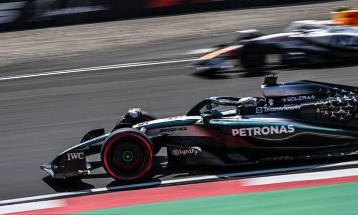 (250321) -- SHANGHAI, March 21, 2025 -- Mercedes s driver George Russell of Britain competes during the first practice session of the Formula 1 Chinese Grand Prix at the Shanghai International Circuit in east China s Shanghai, on March 21, 2025. ) (SP)CHINA-SHANGHAI-FORMULA 1-PRACTICE (CN) XiaxYifang 