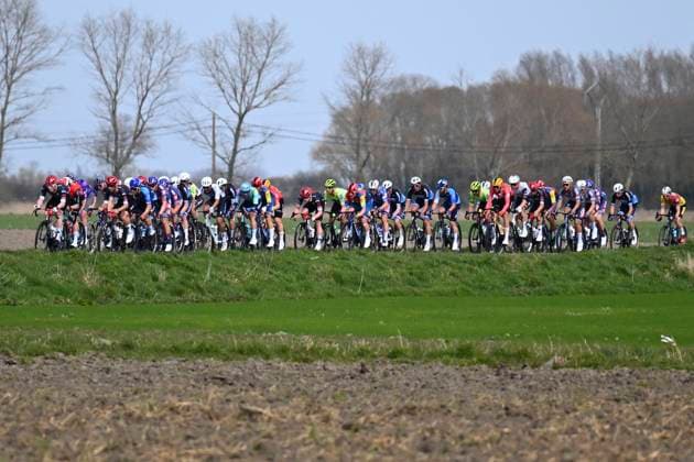 Bredene Koksijde Classic 2025 cycling race KOKSIJDE, BELGIUM - MARCH 21 : illustration picture peloton during the Men Elite UCI 1.Pro 23rd Bredene Koksijde Classic cycling race with start in Bredene and finish in Koksijde (201 km) on March 21, 2025 in Koksijde, Belgium, 21 03 2025 ( Motordriver Stephan Boone & Koksijde Belgium  Copyright: xTomasxSiskx