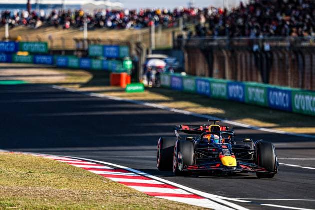 March 21, 2025, Shanghai, Shanghai, China: SHANGHAI, CHINA- MARCH 21: Max Verstappen of the Netherlands driving the (1) Oracle Red Bull Racing RB21 during Sprint Qualifying ahead of the F1 Grand Prix of CHINA at Shanghai International Circuit on March 21, 2025 in Shanghai, China. Shanghai China - ZUMAm217 20250321_zsp_m217_007 Copyright: xAlessioxDexMarcox