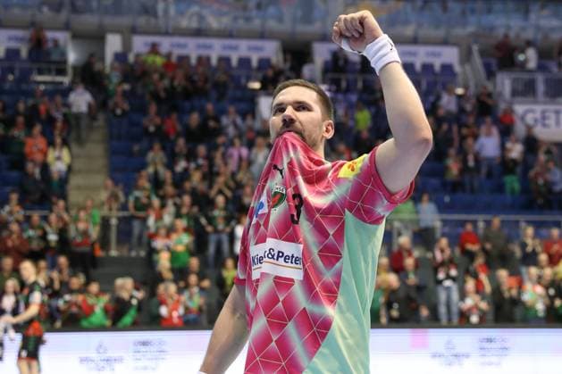 Sport Themen der Woche KW12 Sport Bilder des Tages 21.03.2025, xtgx, Handball, Daikin HBL, SC Magdeburg - Füchse Berlin emspor v.l. Fabian Wiede (Berlin, 3) Jubel ueber den Sieg, Jubel nach Spielende Magdeburg *** 21 03 2025, xtgx, Handball, Daikin HBL, SC Magdeburg Füchse Berlin emspor v l Fabian Wiede Berlin, 3 Cheering about the victory, cheering after the end of the game Magdeburg