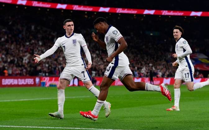 England v Albania, London, UK - 21 Mar 2025 Goal celebrations for Myles Lewis-Skelly of England during the FIFA World Cup, WM, Weltmeisterschaft, Fussball Qualifier match between England and Albania on 21st March 2025 at Wembley Stadium, London London Wembley Stadium London GBR Copyright: xFrankiexOKeeffe PPAUKx PPA-174824