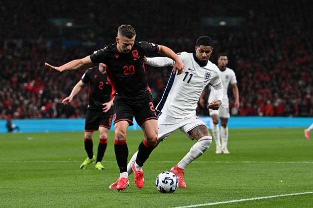 England v Albania 2026 FIFA World Cup, WM, Weltmeisterschaft, Fussball Qualifier 21 03 2025. Marcus Rashford (11) of England battles for possession with Ylber Ramadani of Albania during the 2026 FIFA World Cup Qualifier match between England and Albania at Wembley Stadium, London, England on 21 March 2025. London Wembley Stadium Greater London England Editorial use only , Copyright: xGrahamxHuntx PSI-21662-0107