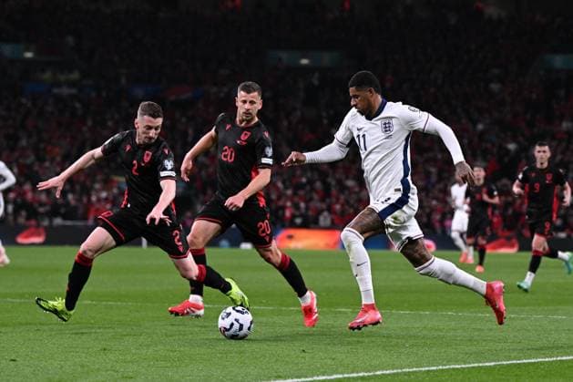England v Albania 2026 FIFA World Cup, WM, Weltmeisterschaft, Fussball Qualifier 21 03 2025. Marcus Rashford (11) of England on the attack battles for possession with Ylber Ramadani of Albania during the 2026 FIFA World Cup Qualifier match between England and Albania at Wembley Stadium, London, England on 21 March 2025. London Wembley Stadium Greater London England Editorial use only , Copyright: xGrahamxHuntx PSI-21662-0109