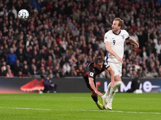 England v Albania, UEFA World Cup qualifiers - Group Stage - Group K, Football, Wembley Stadium, London, UK - 21 Mar 2025 Harry Kane of England comes close with a header. London Wembley Stadium London GBR, UK NEWSPAPERS OUT Copyright: xSeanxRyanx
