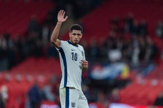 Jude Bellingham of England acknowledges he crowd after his sides 2-0 victory during the UEFA World Cup 2026 Qualifier match between England and Albania at Wembley Stadium, London, England on 21 March 2025. Copyright: xGrantxWinterx 42870030