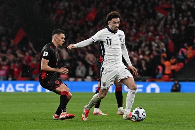 England v Albania 2026 FIFA World Cup, WM, Weltmeisterschaft, Fussball Qualifier 21 03 2025. Curtis Jones (17) of England at battles for possession with Kristjan Asllani of Albania during the 2026 FIFA World Cup Qualifier match between England and Albania at Wembley Stadium, London, England on 21 March 2025. London Wembley Stadium Greater London England Editorial use only , Copyright: xGrahamxHuntx PSI-21662-0207