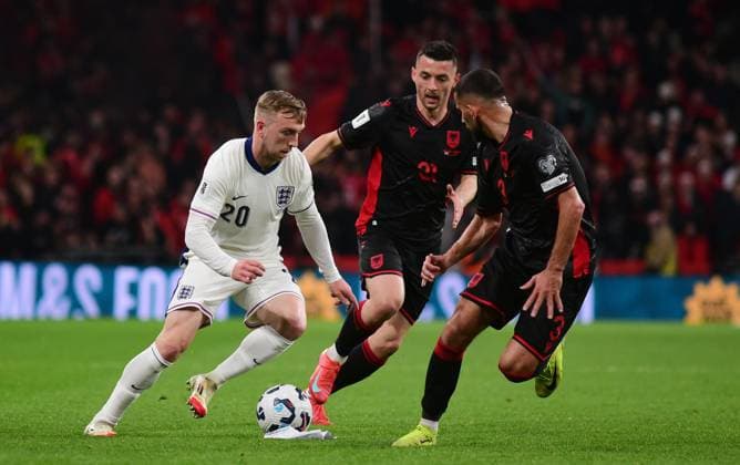 England v Albania, London, UK - 21 Mar 2025 Jarrod Bowen of England challenges for the ball with Arber Hoxha of Albania during the FIFA World Cup, WM, Weltmeisterschaft, Fussball Qualifier match between England and Albania on 21st March 2025 at Wembley Stadium, London London Wembley Stadium London GBR Copyright: xFrankiexOKeeffe PPAUKx PPA-175031