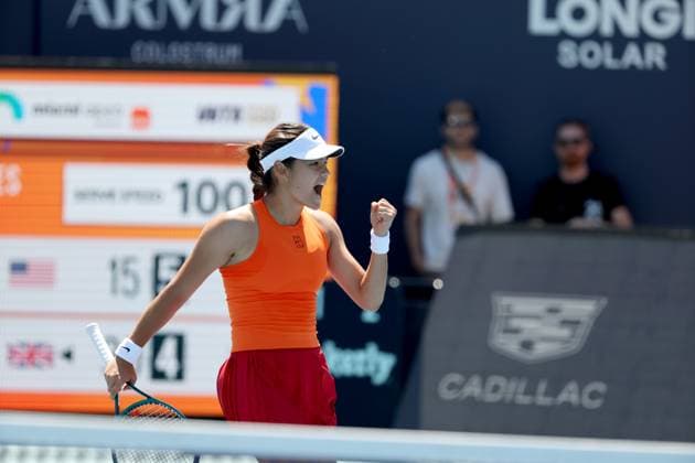 Sport Bilder des Tages March 21, 2025, Miami Gardens, Florida, United States Of America: MIAMI GARDENS, FLORIDA - MARCH 21: Emma Raducanu of Great Britain defeats Emma Navarro of the United States in the second round of the women s singles at the Miami Open at the Hard Rock Stadium on March 21, 2025 in Miami Gardens, Florida....People: Emma Raducanu Miami Gardens United States Of America - ZUMAs214 20250321_ada_s214_099 Copyright: xSMGx