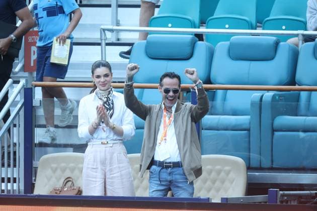 March 21, 2025, Miami Gardens, Florida, United States Of America: MIAMI GARDENS, FLORIDA - MARCH 21: Marc Anthony and his wife Nadia Ferreira attend the game between Novak Djokovic of Serbia and Rinky Hijikata of Australia during Day 4 of the Miami Open at Hard Rock Stadium on March 21, 2025 in Miami Gardens, Florida. ...People: Marc Anthony, Nadia Ferreira Miami Gardens United States Of America - ZUMAs214 20250321_ada_s214_249 Copyright: xSMGx