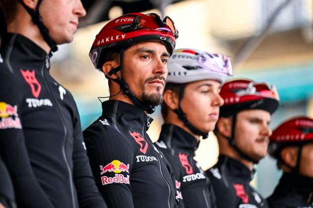 2025 Milan - Sanremo UCI WorldTour cycling race SANREMO, ITALY - MARCH 22 : Alaphilippe Julian (FRA) of Tudor Pro Cycling Team on stage before the start of the race during the UCI WorldTour 116th Milan - Sanremo cycling race with start in Pavia and finish at the Via Roma in Sanremo on March 22, 2025 in Sanremo, Italy, 22 03 2025 ( Motordriver Kenny Verfaillie - Sanremo Italy  Copyright: xNicoxVereeckenx