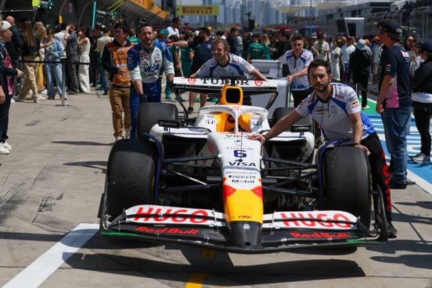 FORMULA 1 CHINESE GRAND PRIX 2025 ISACK HADJAR (FRA) of Racing Bulls (RB) 6 car in the parc ferme during the FORMULA 1 HEINEKEN CHINESE GRAND PRIX 2025 at the Shanghai Audi International Circuit, Shanghai, China on 22 March 2025 Credit: Antoine Lapeyre Every Second Media Editorial use only. All images are copyright Every Second Media Limited. No images may be reproduced without prior permission. Copyright: xIMAGO EveryxSecondxMediax ESM-1387-0084 AntoinexLapeyrex xEveryxSecondxMediax