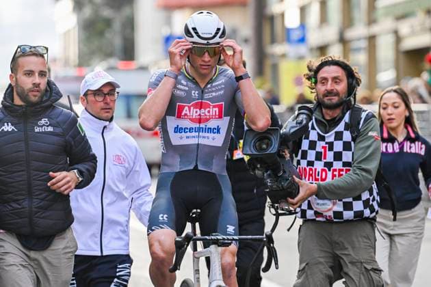 2025 Milan - Sanremo UCI WorldTour cycling race SANREMO, ITALY - MARCH 22 : Van Der Poel Mathieu (NED) of Alpecin - Deceuninck after the race during the UCI WorldTour 116th Milan - Sanremo cycling race with start in Pavia and finish at the Via Roma in Sanremo on March 22, 2025 in Sanremo, Italy, 22 03 2025 ( Motordriver Kenny Verfaillie - Sanremo Italy  Copyright: xNicoxVereeckenx