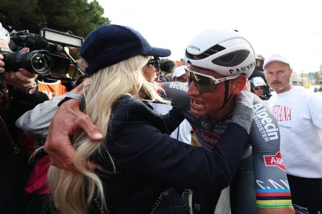 VAN DER POEL Mathieu and POGACAR Tadej during the men s elite race of the Milano-Sanremo one day cycling race (289 km) from Pavia and to Sanremo - North West Italy - March 22, 2025. - cycling .  Copyright: xAlessandroxGarofalo LaPressex