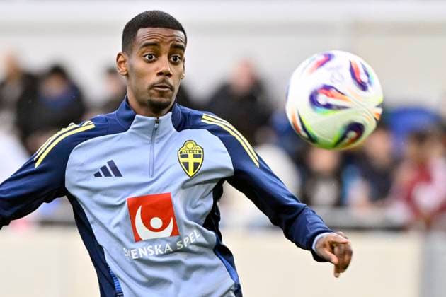 LUXEMBURG, LUXEMBURG 20250322 Sveriges lagkapten Alexander Isak värmer upp inför lördagens landskamp mellan Luxemburg och Sverige pa Stade de Luxemburg.
