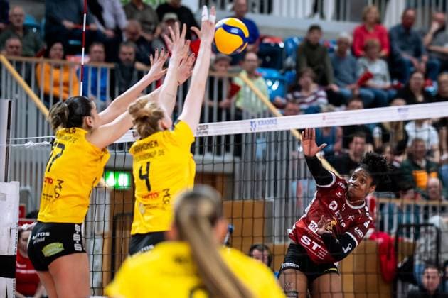 Sport Bilder des Tages VBL Volleyball-Bundesliga; PlayOff Viertelfinale, SC Potsdam - VfB Suhl; 22.03.2025 VBL Volleyball-Bundesliga; PlayOff Viertelfinale; SC Potsdam - VfB Suhl; 22.03.2025, 3 Danielle Harbin (SCP) Copyright: xBEAUTIFULxSPORTS NicolxMarschallx