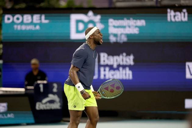 March 22, 2025, Miami Gardens, Florida, United States Of America: MIAMI GARDENS, FLORIDA - MARCH 22: Francis Tiafoe of the United States defeats Alejandro Davidoich Fokina of Spain during their match on day 5 at Hard Rock Stadium on March 22, 2025 in Miami Gardens, Florida...People: Francis Tiafoe Miami Open 2025 - Day 5  - ZUMAs214 20250322_ada_s214_082 Copyright: xSMGx