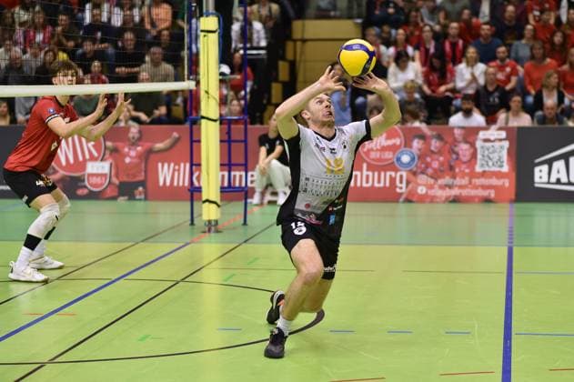 Ryan Slater (Barock Volleys MTV Ludwigsburg, 18) TV Rottenburg vs. Barock Volleys Ludwigsburg, Volleyball, 2. Bundesliga Sued, 24. Spieltag, Saison 2024 2025, 22.03.2025, TV Rottenburg vs. Barock Volleys Ludwigsburg, Volleyball, 2. Bundesliga Sued, 24. Spieltag, Saison 2024 2025, 22.03.2025 Rottenburg Copyright: xEibner-Pressefoto RalphxKunzex EP_RKE