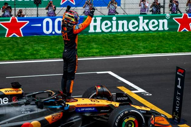 F1 - CHINESE GRAND PRIX 2025 PIASTRI Oscar (aus), McLaren F1 Team MCL39, portrait during the Formula 1 Heineken Chinese Grand Prix 2025, 2nd round of the 2025 FIA Formula One World Championship, WM, Weltmeisterschaft from March 21 to 23, 2025 on the Shanghai International Circuit, in Shanghai, China - ShanghaiChina  Copyright: xJavierxJimenezx