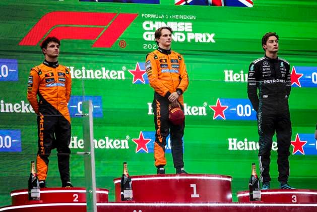 F1 - CHINESE GRAND PRIX 2025 NORRIS Lando (gbr), McLaren F1 Team MCL39, portrait PIASTRI Oscar (aus), McLaren F1 Team MCL39, portrait RUSSELL George (gbr), Mercedes AMG F1 Team W16, portrait podium during the Formula 1 Heineken Chinese Grand Prix 2025, 2nd round of the 2025 FIA Formula One World Championship, WM, Weltmeisterschaft from March 21 to 23, 2025 on the Shanghai International Circuit, in Shanghai, China - ShanghaiChina Copyright: xXavixBonillax