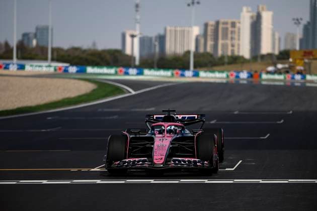 F1 - CHINESE GRAND PRIX 2025 10 GASLY Pierre (fra), Alpine F1 Team A525, action during the Formula 1 Heineken Chinese Grand Prix 2025, 2nd round of the 2025 FIA Formula One World Championship, WM, Weltmeisterschaft from March 21 to 23, 2025 on the Shanghai International Circuit, in Shanghai, China - ShanghaiChina  Copyright: xXavixBonillax
