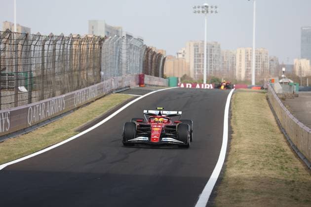 Sport Bilder des Tages 23.03.2025, Shanghai International Circuit, Shanghai, Formel 1 Großer Preis von China 2025, im Bild Lewis Hamilton (GBR), Scuderia Ferrari HP (Photo by Hasan Bratic DeFodi Images)