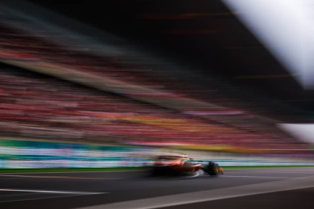 F1 - CHINESE GRAND PRIX 2025 04 NORRIS Lando (gbr), McLaren F1 Team MCL39, action during the Formula 1 Heineken Chinese Grand Prix 2025, 2nd round of the 2025 FIA Formula One World Championship, WM, Weltmeisterschaft from March 21 to 23, 2025 on the Shanghai International Circuit, in Shanghai, China - ShanghaiChina  Copyright: xEricxAlonsox