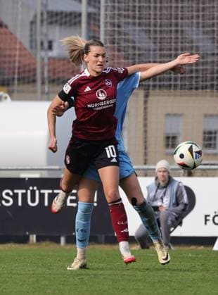 23.03.2025 - Fussball - Saison 2024 2025 - 2. Frauen - Fussball - Bundesliga - 19. Spieltag: 1. FC Nürnberg FCN ( Club Clubfrauen ) - VfL Bochum - Sportfoto Zink DaMa - xdaxmax - Medina Desic (10, 1. FC Nürnberg FCN ) Franziska Wenzel (31, VfL Bochum )