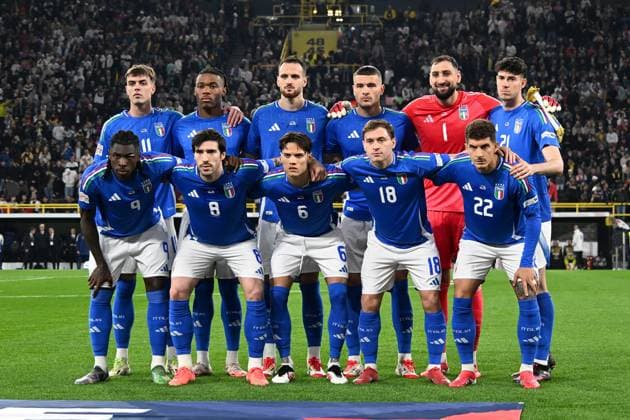 23.03.2025, xsltx, Fussball UEFA Nations League, Deutschland - Italien v.l. Teamfoto vor dem Spiel (DFL DFB REGULATIONS PROHIBIT ANY USE OF PHOTOGRAPHS as IMAGE SEQUENCES and or QUASI-VIDEO) Dortmund