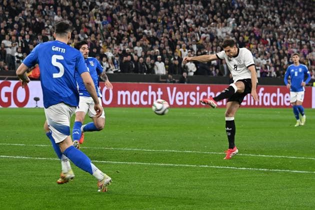 23.03.2025, xsltx, Fussball UEFA Nations League, Deutschland - Italien v.l. Torchance Leon Goretzka (Deutsche Fussball Nationalmannschaft DFB) (DFL DFB REGULATIONS PROHIBIT ANY USE OF PHOTOGRAPHS as IMAGE SEQUENCES and or QUASI-VIDEO) Dortmund