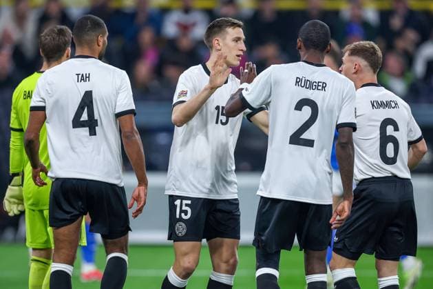 23.03.2025, Fußball, Viertelfinale UEFA Nations League, Deutschland - Italien, Signal Iduna Park, Saison 2024 2025: Torwart Oliver Baumann (GER 01) Jonathan Tah (GER 04) Nico Schlotterbeck (GER 15) Antonio Rüdiger (GER 02) Joshua Kimmich (GER 06) DFB regulations prohibit any use of photographs as image sequences and or quasi-video. Nordrhein-Westfalen Deutschland