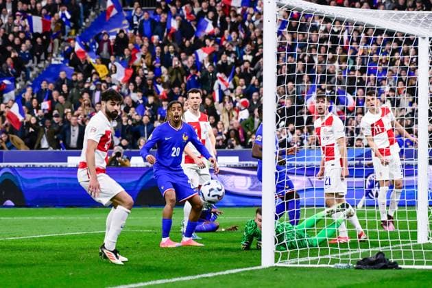 FOOTBALL : France vs Croatie - Ligue des Nations - 23 03 2025 Bradley Barcola ( 20 - France ) looks dejected during the UEFA Nations League match between France and Croatia at Stade de France on March 23, 2025 in Paris, France. ( Photo by Dante Badano PsnewZ ) - ParisFrance  Copyright: xDantexBadanox