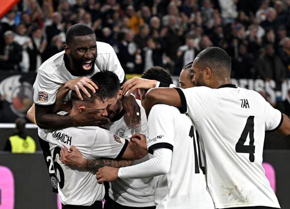 Sport Themen der Woche KW12 Sport Bilder des Tages 23.03.2025, Fussball UEFA Nations League 2024 25, Viertelfinale, Deutschland - Italien, in Dortmund, Signal-Iduna-Stadion, Jubel Deutschland zum Tor zum 2:0 *** 23 03 2025, Football UEFA Nations League 2024 25, Quarter-final, Germany Italy, in Dortmund, Signal Iduna Stadion, Germany cheering for the 2-0 goal