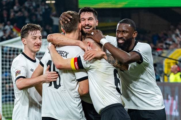 23.03.2025, Deutschland vs. Italien, Nations League, Viertelfinale-Rückspiel Tor und Jubel zum 3:0 durch Tim Kleindienst (Deutschland, 9) hier mit Jamal Musiala (Deutschland, 10)Jonathan Tah (Deutschland, 4) Leon Goretzka (Deutschland, 8) Jamal Musiala (Deutschland, 10) Joshua Kimmich (Deutschland, 6) Maximilian Mittelstädt (Deutschland, 18) Angelo Stiller (Deutschland, 16) Nico Schlotterbeck (Deutschland, 15) Copyright: xBahhoxKarax