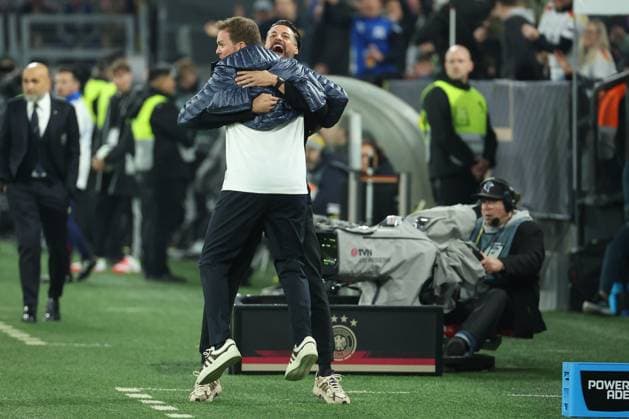 UEFA Nations League - 24 25 - Deutschland - Italien am 23.03.2025 im Signal Iduna Park in Dortmund Trainer Coach Julian Nagelsmann (Deutschland) und Co Trainer Sandro Wagner (Deutschland) jubeln über das Tor zum 3 zu 0 durch Tim Kleindienst (Deutschland 9)