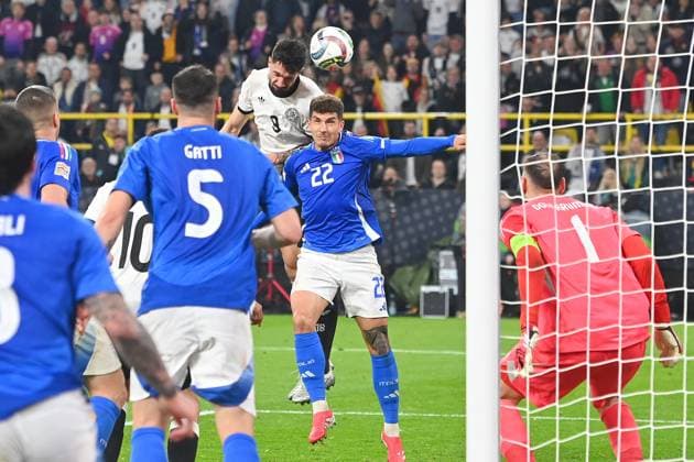 Tor Tim KLEINDIENST (GER) ,Kopfball zum 3-0, Aktion gegen Giovanni DI LORENZO (ITA), Fussball Nations League Viertelfinale Deutschland (GER) - Italien (ITA) am 23.03.2025, Signal Iduna Park
