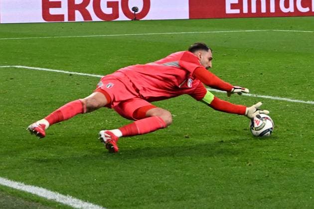 23.03.2025, xsltx, Fussball UEFA Nations League, Deutschland - Italien v.l. Gianluigi Donnaruma (Italien) (DFL DFB REGULATIONS PROHIBIT ANY USE OF PHOTOGRAPHS as IMAGE SEQUENCES and or QUASI-VIDEO) Dortmund