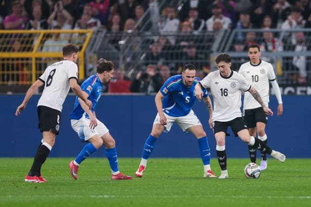 22.03.2025, UEFA Nations League, Viertelfinale, Rueckspiel, Deutschland - Italien, v. l. Riccardo Calafiori (Italien), Angelo Stiller (Deutschland), Dortmund Signal Iduna Park NRW Deutschland xRHR-FOTO DEx Copyright: DennisxEwert RHR-FOTOx RHR-FOTO DE