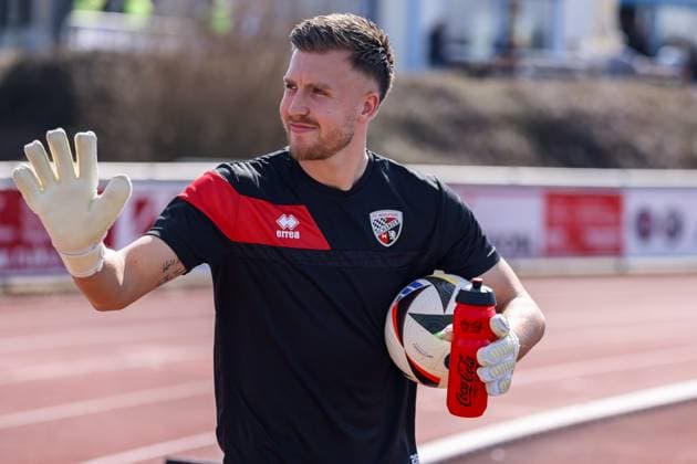 Toto-Pokal; FV Illertissen - FC Ingolstadt 04; vor dem Spiel Torwart Boevink Pelle (26 FCI) 3. Liga - FC Ingolstadt 04 Saison 2024 2025 FV Illertissen Halbfinale
