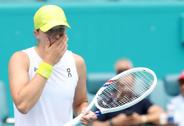 March 23, 2025, Miami Gardens, Florida, United States Of America: MIAMI GARDENS, FLORIDA - MARCH 23: Iga Swiatek of Poland defeats Elise Mertens of Belgium in the third round on Day 6 of the Miami Open at Hard Rock Stadium on March 23, 2025 in Miami Gardens, Florida ...People: Iga Swiatek Miami Open 2025 - Day 6  - ZUMAs214 20250323_ada_s214_016 Copyright: xSMGx