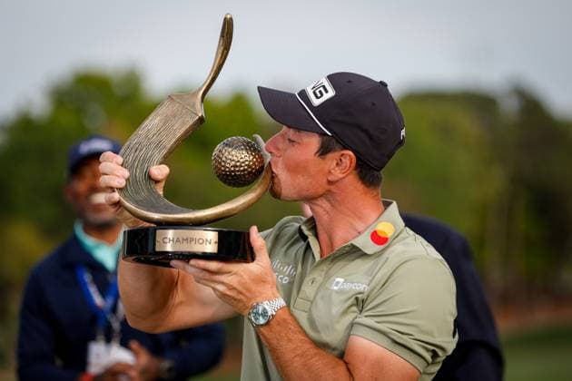 March 23, 2025, Palm Harbor, Florida, USA: Viktor Hovland celebrates, while he kisses the championship trophy during the final round of the Valspar Championship golf tournament at Innisbrook Resort on Sunday, March 23, 2025, in Palm Harbor. Palm Harbor USA - ZUMAs70_ 0807539340st Copyright: xJeffereexWoox