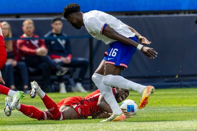 March 23, 2025, Inglewood, California, United States: United States™ Patrick Agyemang 16 and Canada™s Alphonso Davies 19 vie for the ball during the CONCACAF Nations League Third Place Match at Sofi Stadium. 2025 CONCACAF Nations League: Canada 2:1 United States Inglewood United States - ZUMAs197 20250323_aaa_s197_386 Copyright: xRingoxChiux