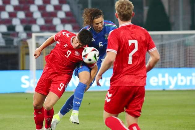 Daniele Ghilardi , Luca Kjerrumgaard In action during the Serie BKT soccer match between Italia and Danimarca under 21, test match at the Pier Cesare Tombolato Stadium, north Est Italy - Monday, March 24, 2025. - Soccer  Copyright: xPaolaxGarbuio LaPressex